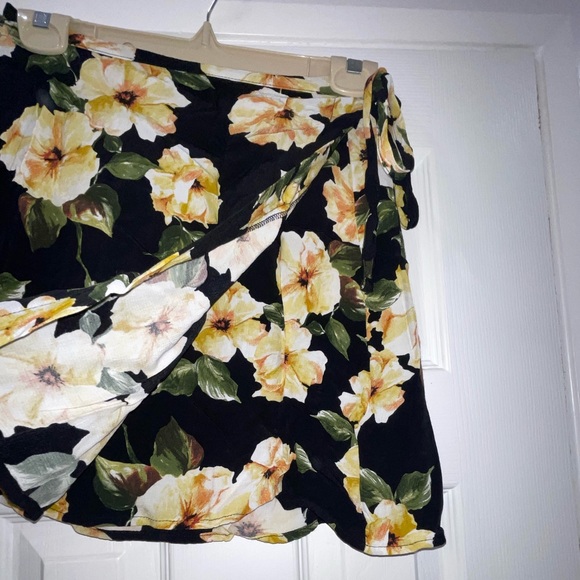 Floral Wrap Mini Skirt - Picture 2 of 3